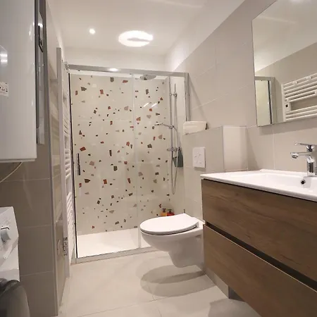 Διαμέρισμα T2 Sun 3 Etoiles- & Commerces A 200m- Terrasse Avec Barbecue- Neuve Avec Parking & Wifi *