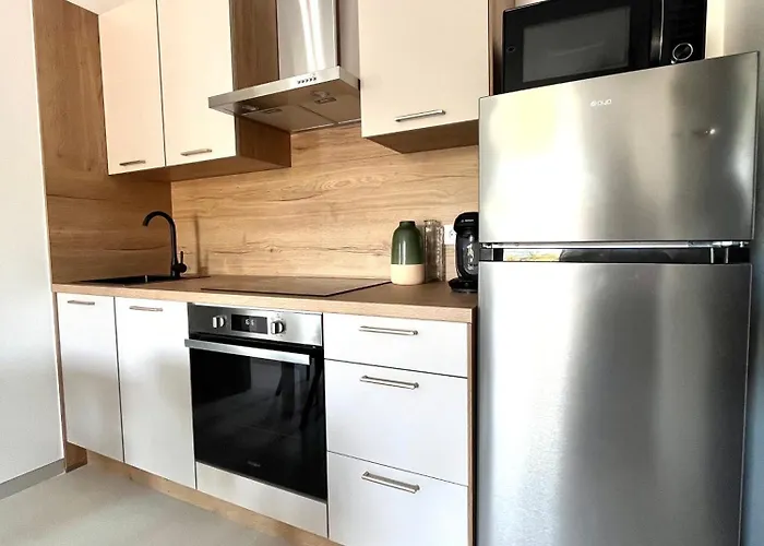 דירה T2 Sun 3 Etoiles- Plage & Commerces A 200M- Terrasse Avec Barbecue- Residence Neuve Avec Parking & Wifi