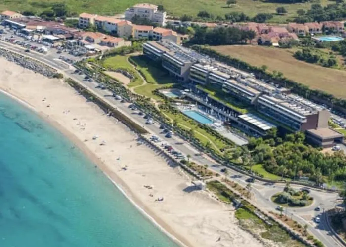 T2 Sun 3 Etoiles- Plage & Commerces A 200M- Terrasse Avec Barbecue- Residence Neuve Avec Parking & Wifi *