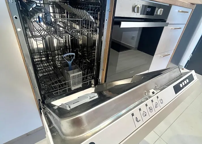 T2 Sun 3 Etoiles- Plage & Commerces A 200M- Terrasse Avec Barbecue- Residence Neuve Avec Parking & Wifi *