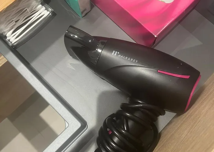 T2 Sun 3 Etoiles- Plage & Commerces A 200M- Terrasse Avec Barbecue- Residence Neuve Avec Parking & Wifi Les Hameaux de Porticcio